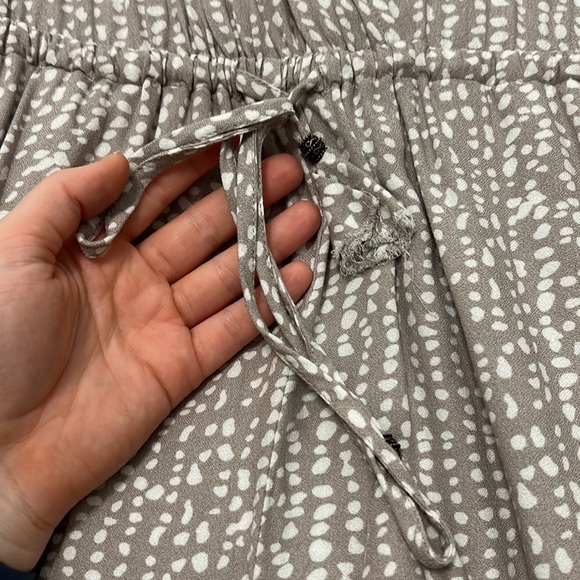 Romper - Picture 2 of 4